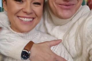 M jak miłość odcinek specjalny świąteczny. Kinga (Katarzyna Cichopek), Piotrek (Marcin Mroczek) na planie