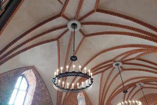 Byliśmy w zamku na wyspie po remoncie. Drugiego takiego w dawnych Prusach nie było. Też możecie, ale trzeba się spieszyć. 