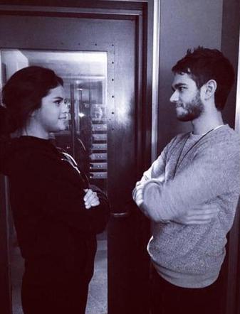 Selena Gomez i Zedd szaleją razem w studio! Sel pokłada się na konsoli! ZDJĘCIA