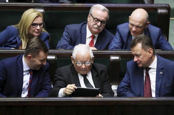 Niech pakują biurka. To już koniec koalicji.