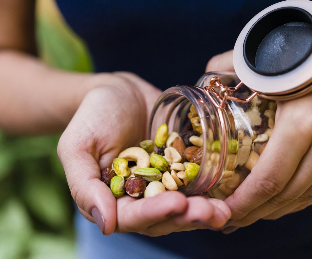 Nie zapomnij włączyć błonnika do diety. Może chronić przed groźnymi infekcjami