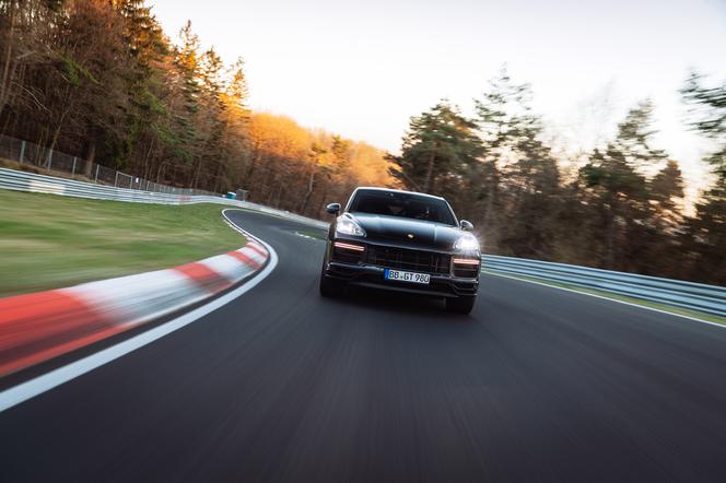 Porsche Cayenne zdobyło Zielone Piekło