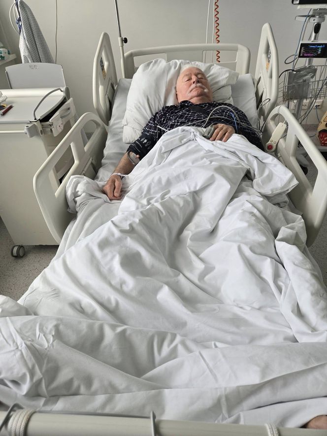 Lech Wałęsa w szpitalu 