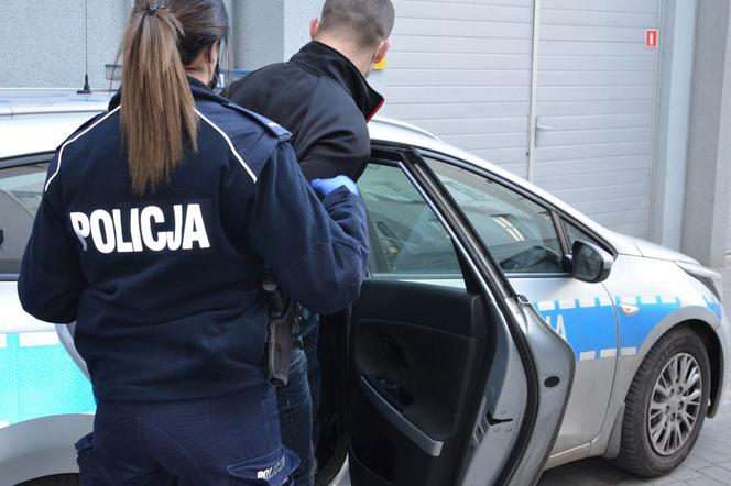 Gdańsk: Pijany uczestnik kolizji uciekł z miejsca zdarzenia autobusem komunikacji miejskiej