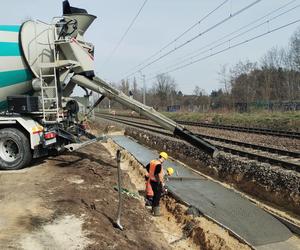 Trwa budowa przystanku kolejowego Łódź Zarzew