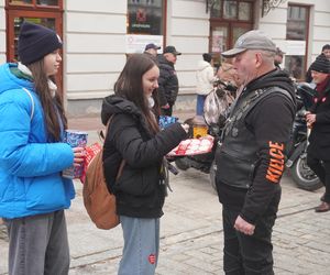 33. Finał WOŚP w Kielcach. Ulica Sienkiewicza