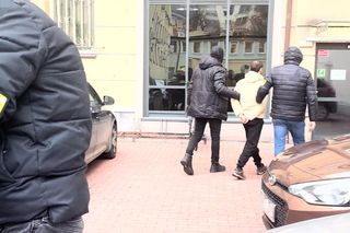 Seria brutalnych rozbojów w Warszawie. Czaili się na ofiary i bezlitośnie katowali. Gruzini zatrzymani