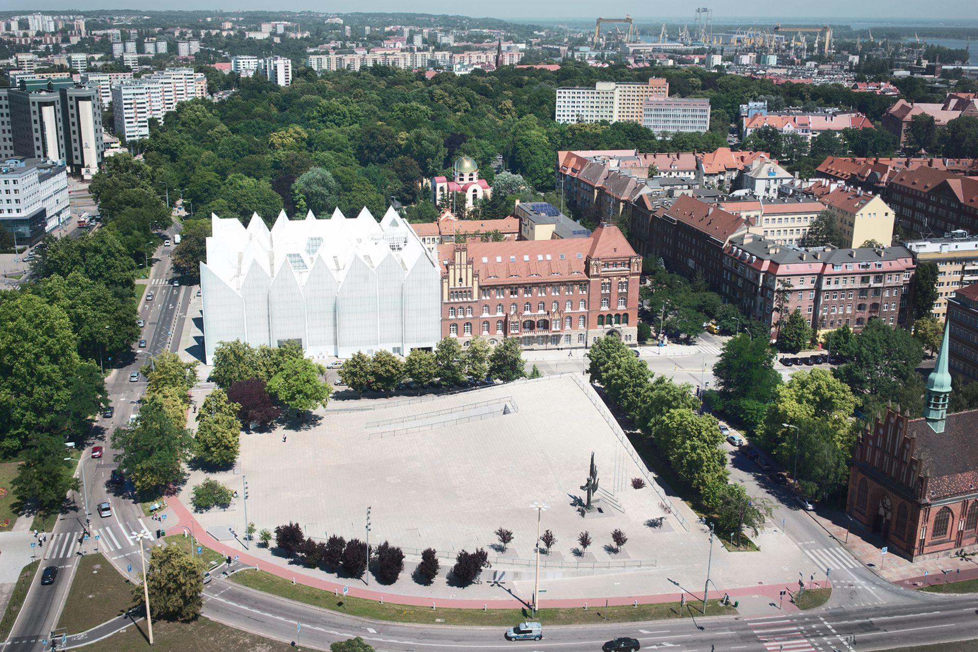 Plac Solidarności w Szczecinie: będzie więcej drzew i zbiornik retencyjny
