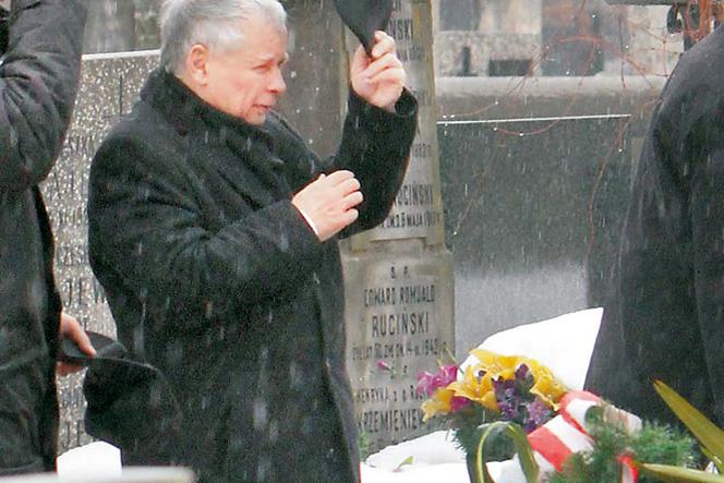 Jarosław Kaczyński odwiedził grób mamy