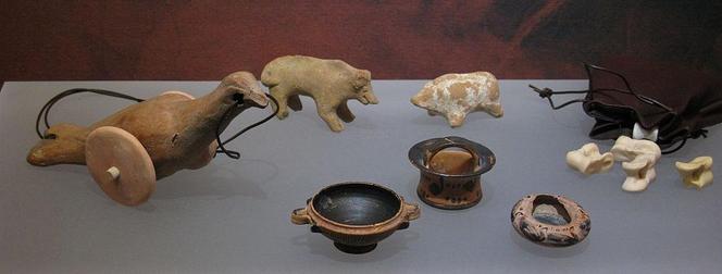 Zabawki dziecięce z czasów starożytnych