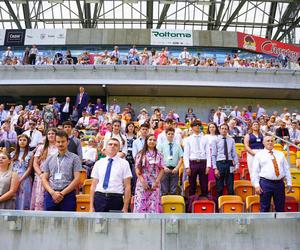 Kongres Świadków Jehowy 2024 na Stadionie Miejskim w Białymstoku