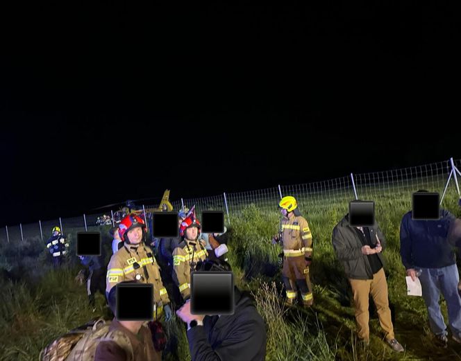 Format: Wypadek autokaru z amerykańskim żołnierzami na A4 pod Jaworem. Jest wielu rannych. Żołnierkę zabrał śmigłowiec [ZDJĘCIA].