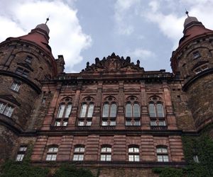 Ten zamek jest najpiękniejszy na Dolnym Śląsku. AI odpowiedziało bez wahania