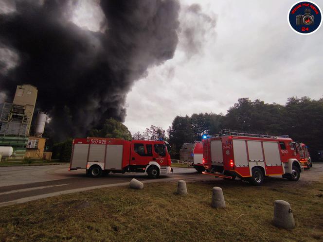 Pożar hali magazynowej Konstancin 