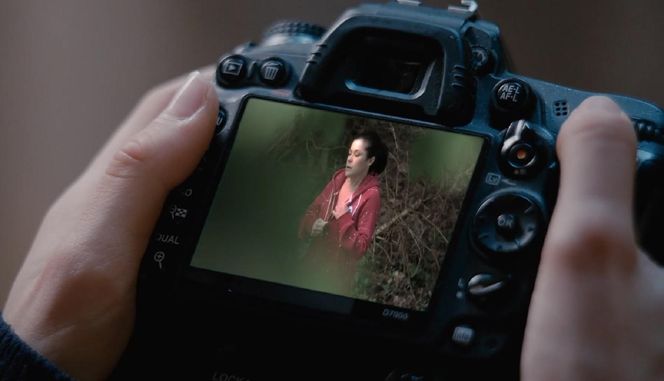 M jak miłość odc. 1882. Zdjęcie Kingi w aparacie Hoffmana