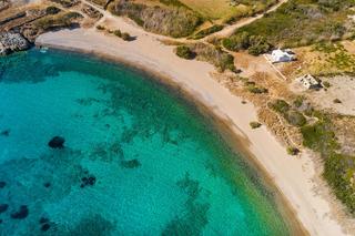 Najpiękniejsza plaza na świecie znajduje się na wyspie Kimolos w Grecji. Zobacz też inne atrakcje 
