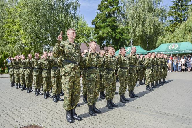 Lubelskie: Kilkudziesięciu nowych strażników granicznych. To największa grupa od wielu lat! [GALERIA]