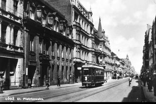 Fragment ulicy Piotrkowskiej. Widoczny tramwaj linii 15 /1918 - 1939