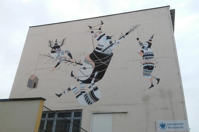 To nie jedyny budynek Uniwersytetu Wrocławskiego ozdobiony muralem