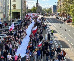Kilka tysięcy osób na marszu dla życia w Szczecinie