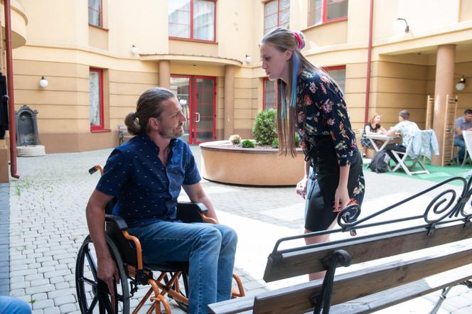 Na Wspólnej odc. 3143 - opis, streszczenie: Adam spotyka się potajemnie z Darią