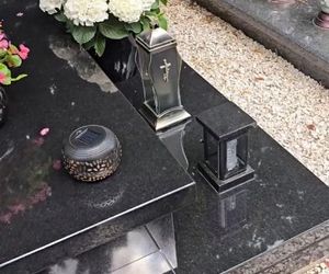 Złodziej na grobie syna Sylwii Peretti. Szok, co zabrał!