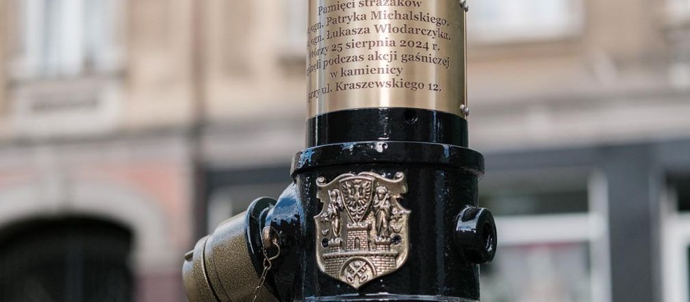 Przy ulicy Kraszewskiego upamiętniono tragicznie zmarłych strażaków