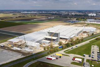 Zamiast szklanego domu, biurowiec z drewna? Taki budynek powstaje w Polsce