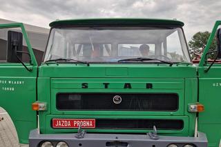 Oglądaliśmy w Bydgoszczy zabytkowe STAR-y. Wyjątkowe samochody ruszyły w Polskę