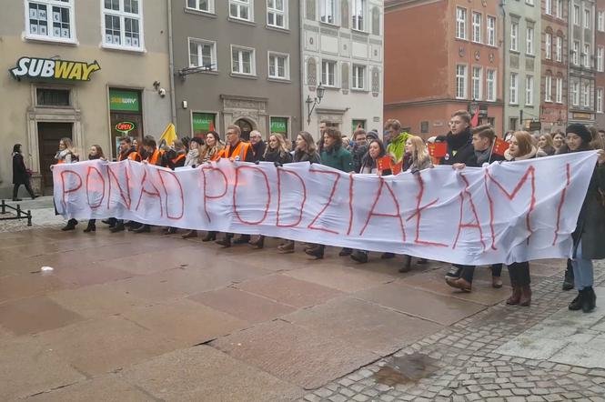 Marsz Ponad podziałami przeszedł we wtorek przez centrum Gdańska.