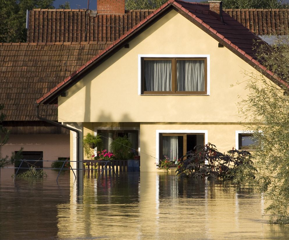 Osuszanie budynków. Która metoda osuszania budynków jest najbardziej skuteczna?