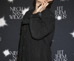 Jan Frycz nie do poznania! Aktor pojawił się łysy na salonach