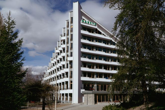 Piramidy z Ustronia Zawodzie - zdjęcia. Klimat wczasów z PRL-u