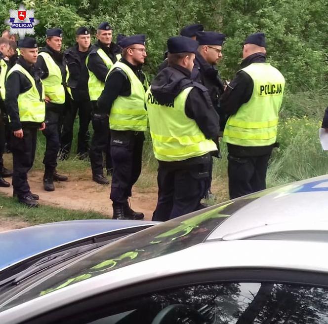 Burzec: 4-letni Marek NIE ŻYJE. Ciało wyłowiono ze stawu. Tragiczny finał poszukiwań
