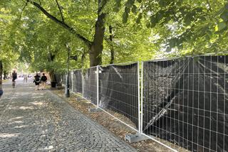 Rzeszowianie bez wstępu na fosę przy Zamku Lubomirskim