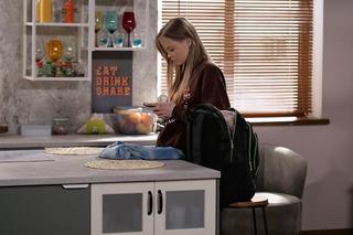 Pierwsza miłość, odcinek 3806 Julka (Dąbrówka Kruk)