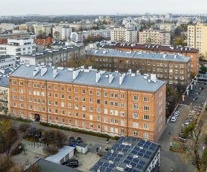 To najstarsze osiedle w Warszawie. Aby żyć jak w bajce panowały tu dziwne zasady