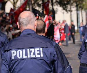 Brutalny atak nożownika w Niemczech. Ranny polityk i policjant