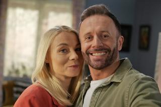 Pierwsza miłość. Emilka (Anna Ilczuk), Marcin (Przemysław Cypryański)