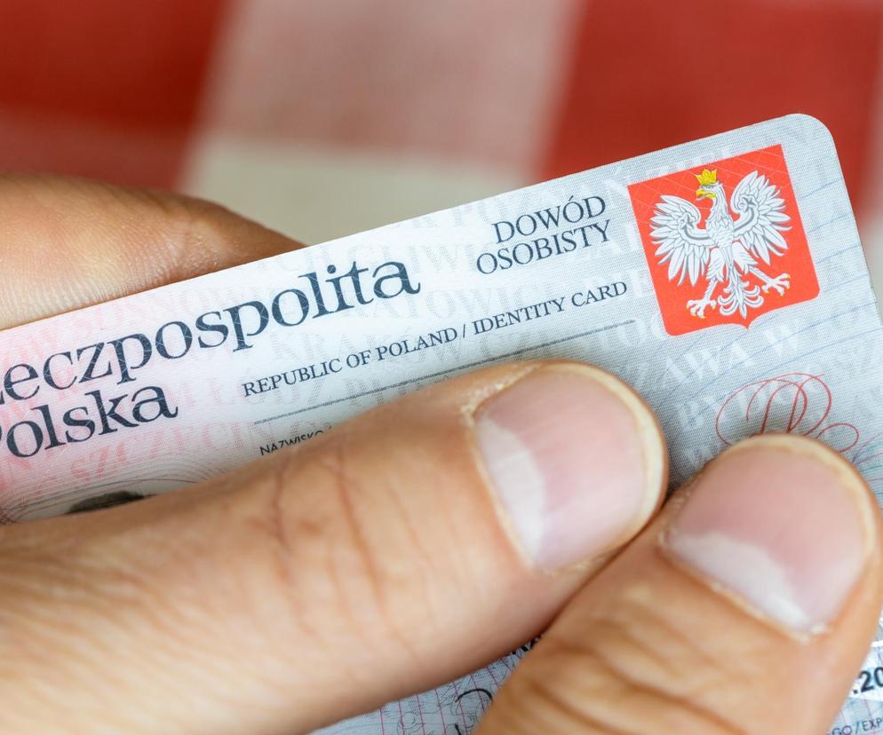 Znamy najdłuższe nazwisko w Polsce. Dowód osobisty