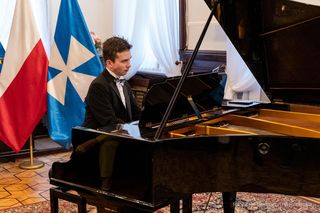 Autystyczny pianista z Florydy zachwycił muzyką w Rzeszowie