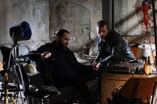 	M jak miłość odc. 1784. Robert (Kamil Drężek), Rafalski (Paweł Wolsztyński)