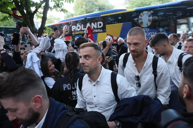 Euro 2024. Piłkarzy przywitał tłum kibiców! Reprezentacja jest już na miejscu 