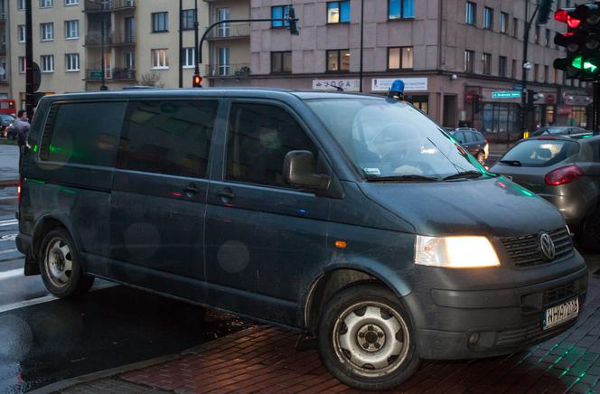 Naczelnik urzędu skarbowego przywieziony na przesłuchanie