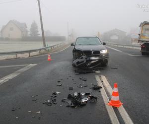 Trzy samochody zderzyły się na niebezpiecznym skrzyżowaniu w Boniowicach