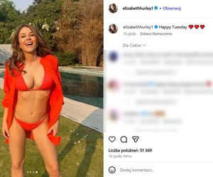 Emerytka Liz Hurley wygina się w bikini. Pozuje w luksusowej willi ojca kontrowersyjnej gwiazdy