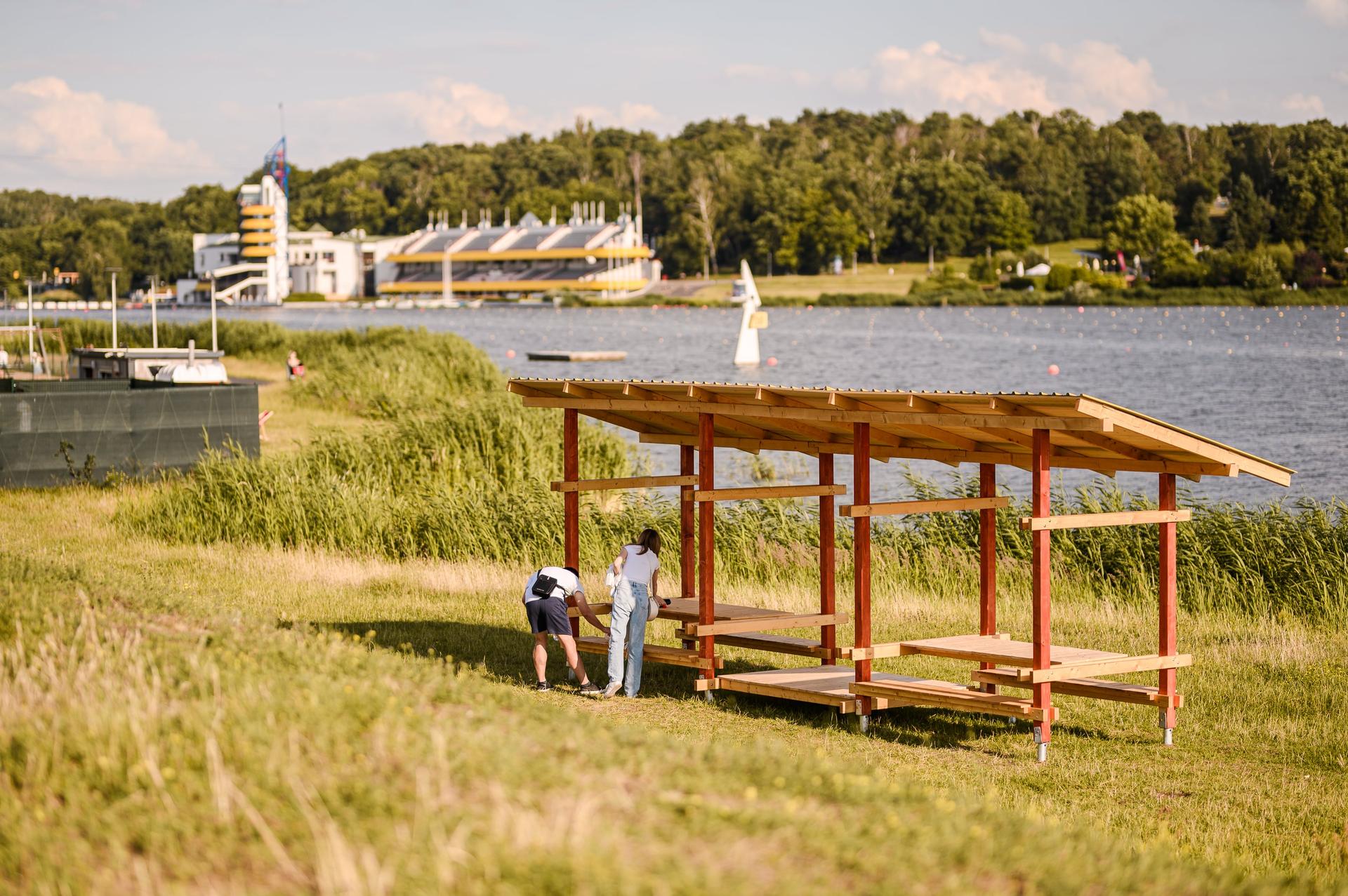 Warsztaty Mood for wood 2023 w Poznaniu – projekt „PIC WAVE” grupy pod kierunkiem Aleksandra Wadasa