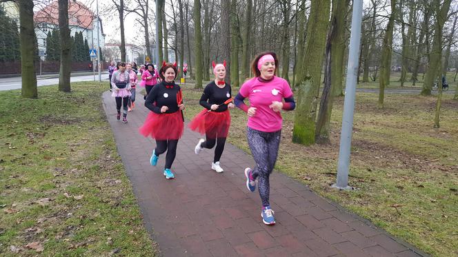 Grudziądzanki celebrowały swoje święto w biegu.  Ponad 400 pań imprezowało w Parku Miejskim