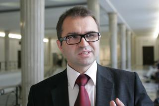 Girzyński ujawnił niebywałą prawdę o PiS. Przed głosowaniem posłowie dostają jednoznaczne smsy