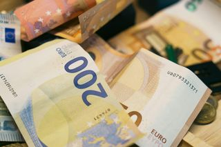 Kuszą pracowników z Polski. Płacą nawet 4 tys. zł na tydzień! Doświadczenie nie jest potrzebne